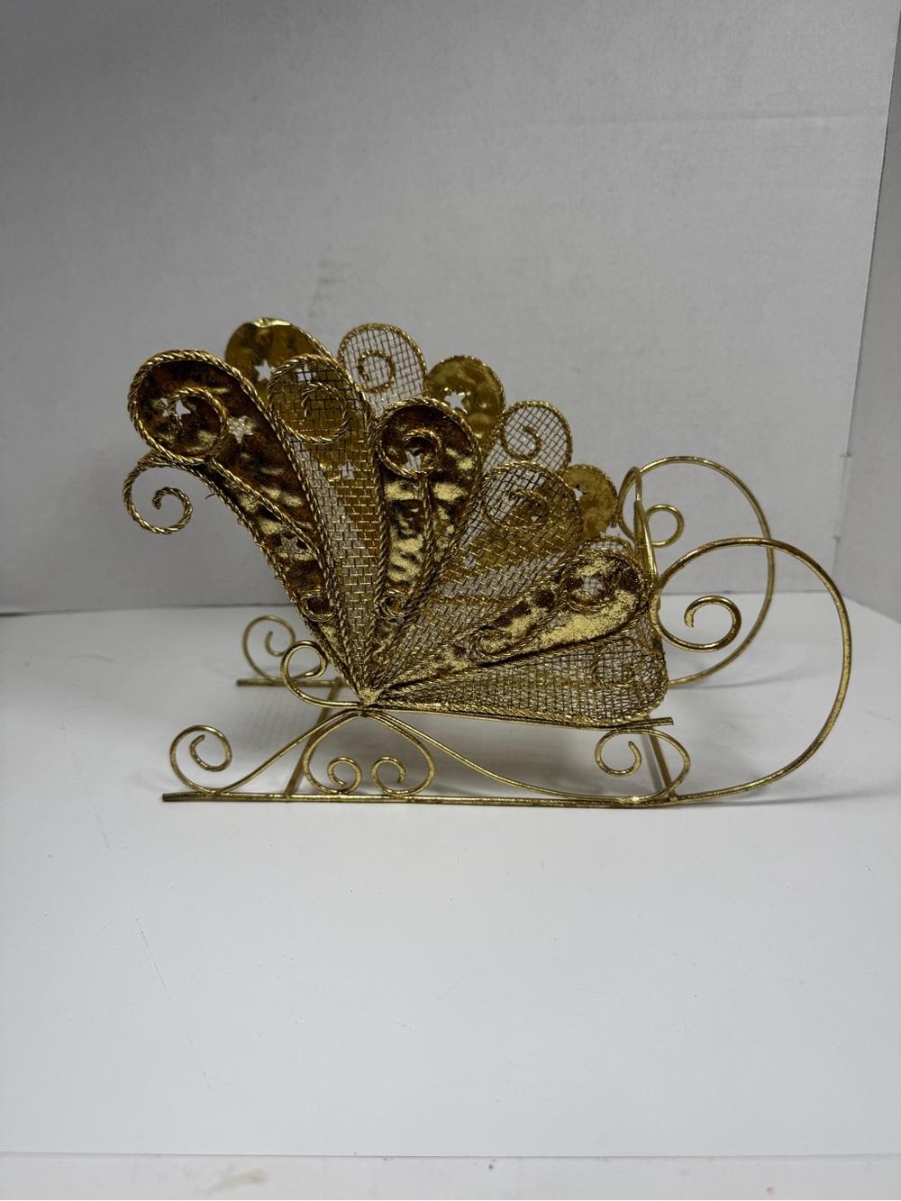 Gold Decorative Metal Sleigh Figurine